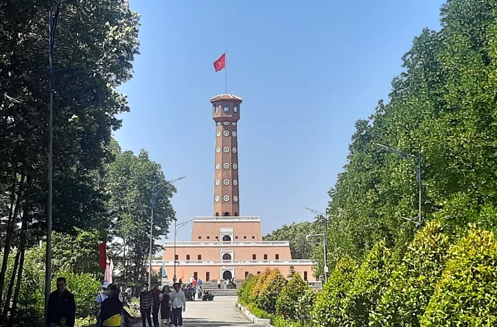 Cột cờ Hà Nội